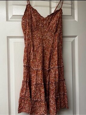 Trixxi Rust Brown Ditsy Floral Tiered Mini Sundress – Corset Back